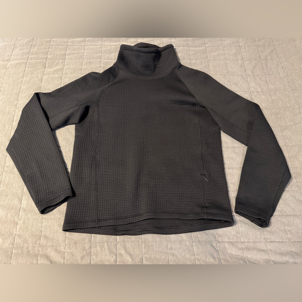 Lululemon - Waffle Knit Funnel Neck Long Sleeve Shirt - Size 6
